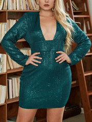 Minivestido con lentejuelas y lazo en la espalda