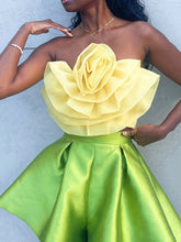 Top corto con estampado floral