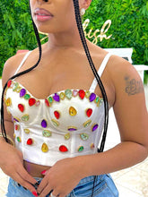 Mit Schmucksteinen verzierte Spaghettiträger-Tops