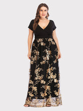 Elegantes Netzkleid mit Pailletten