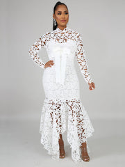 Vestido largo irregular con escote redondo y encaje