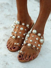 Sandalias planas informales con decoración de perlas