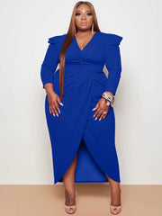 Einfarbiges Midikleid mit V-Ausschnitt