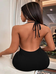 Minivestido con cuello halter en color liso