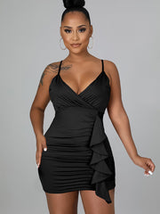 Figurbetontes Wickelkleid mit Rüschen