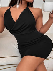 Minivestido con cuello halter en color liso