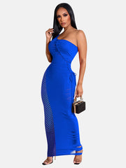 Vestido largo con un hombro descubierto y aberturas