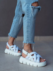 Sandalias de plataforma con tiras cruzadas de velcro