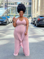 Einfarbiger Neckholder-Jumpsuit mit Rüschen und Krawatte