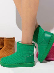 Botas de nieve mullidas y sin cordones con forma de toalla