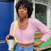 Süße, kurze Strickjacke mit Rundhalsausschnitt und Ärmeln - Rosa