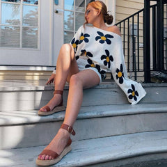 Conjunto de jersey y pantalones cortos de punto con estampado floral bonito a juego - Blanco