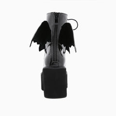 Playful Wing – Plateaustiefel mit Schnürung, Reißverschluss hinten und dickem Absatz - Schwarz