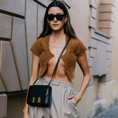 Vorne offener, kurzärmliger, gerippter Kurz-Cardigan - Kamel