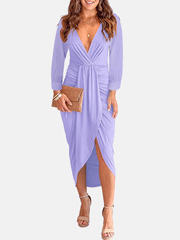 Vestido midi fruncido con escote en V profundo