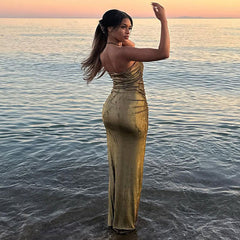 Gerafftes Neckholder-Maxikleid mit ärmellosem Schnitt und Figurbetontem Schnitt - Olivgrün