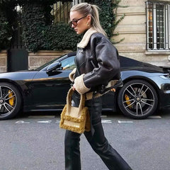 Abrigo corto con hebillas y forro polar - Marrón