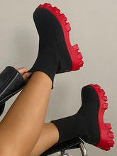 Sockenstiefel mit dicker Sohle