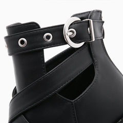 Plateaustiefel mit Cut-out und Kettenbesatz, klobigem Absatz - Schwarz