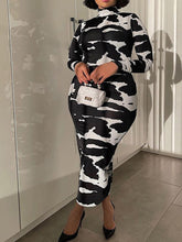 Bleistiftkleid mit Rollkragen und Print