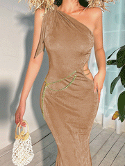 Vestido largo con un hombro descubierto