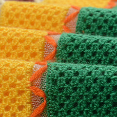 Gestreiftes Crop-Stricktop mit kurzen Ärmeln