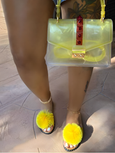 Sandalias planas de felpa