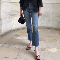 Vaqueros de tiro alto con efecto descolorido y pierna recta acampanada - Negro