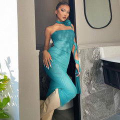 Trägerloses, figurbetontes Party-Midikleid aus Netzstoff mit 3D-Blumen-Halsbanddetail - Türkis