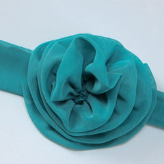 Trägerloses, figurbetontes Party-Midikleid aus Netzstoff mit 3D-Blumen-Halsbanddetail - Türkis