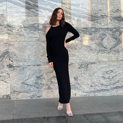 Geripptes, einfarbiges, rückenfreies Maxikleid mit langen Ärmeln und Cut-Outs - Schwarz