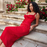 Vestido de fiesta midi con escote en V y encaje fruncido en satén - Rojo