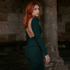 Langärmliges, rückenfreies Cocktail-Midikleid - Smaragdgrün