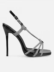 High Heels mit Strasssteinen und Knoten