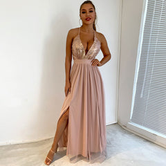 Rückenfreies Maxi-Abendkleid mit tiefem V-Ausschnitt und Pailletteneinsatz aus Netzstoff - Champagner