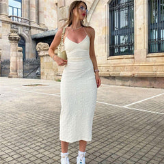 Vestido midi sin mangas con cuello halter, espalda baja, ribete dividido y textura - Blanco