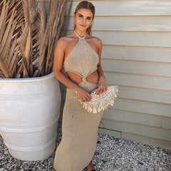 Urlaubsfertiges Neckholder-Maxi-Pulloverkleid mit seitlichen Cut-outs - Khaki