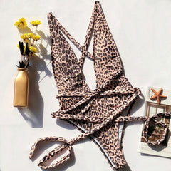 Vielseitiger Multi-Way-Badeanzug mit hohem Schnitt und tiefem Rücken - Leopard
