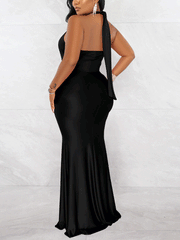 Vestido largo fruncido con escote halter y espalda descubierta