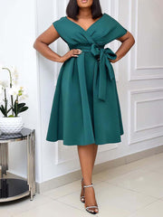 Elegantes vestidos de fiesta de corte A con abertura sólida