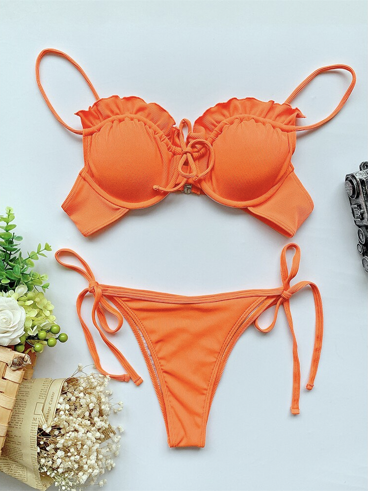 Conjunto de bikini con volantes