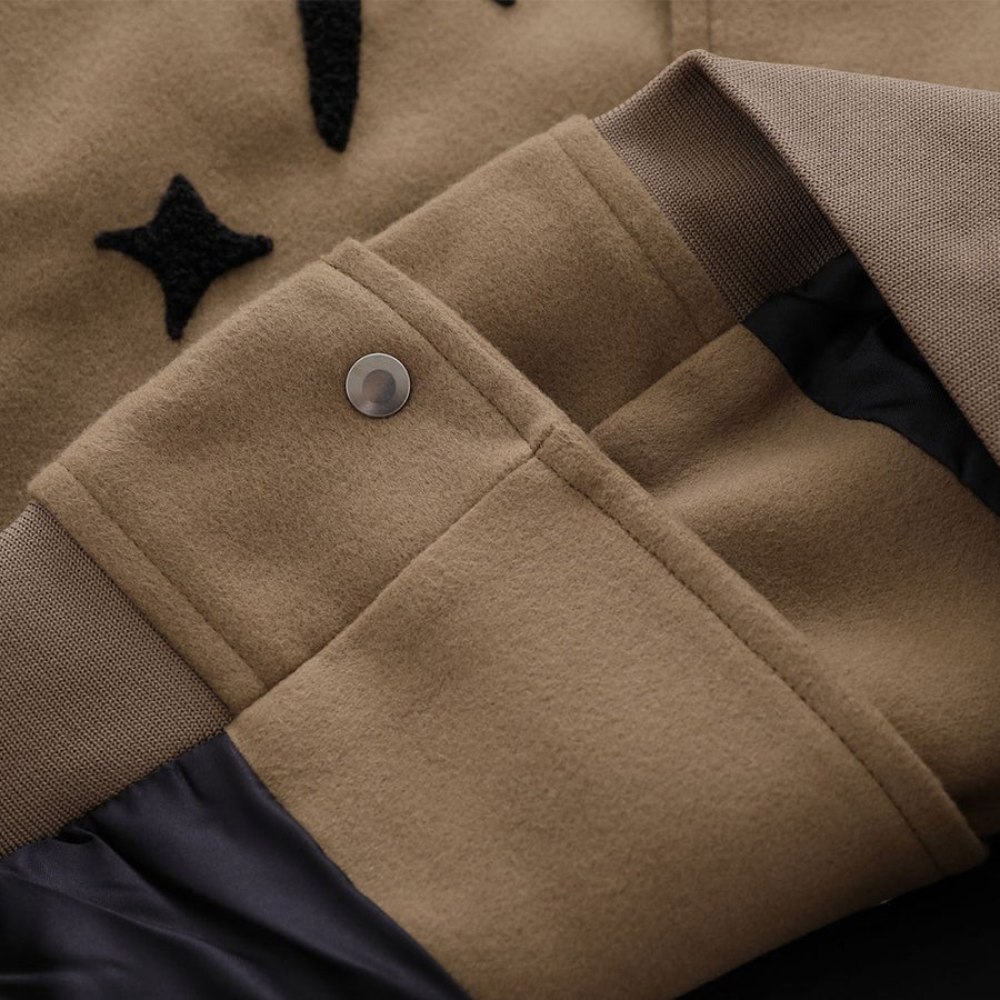 Chaqueta vintage con bordados de cruz
