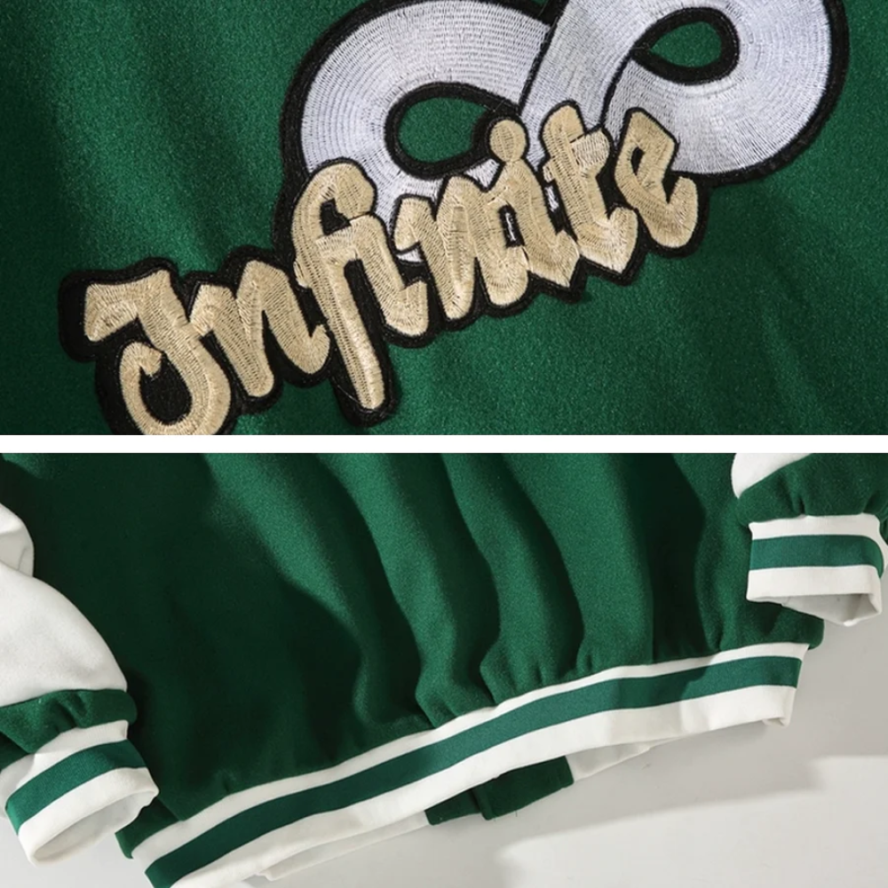 Chaqueta con hombros caídos y bordado en contraste
