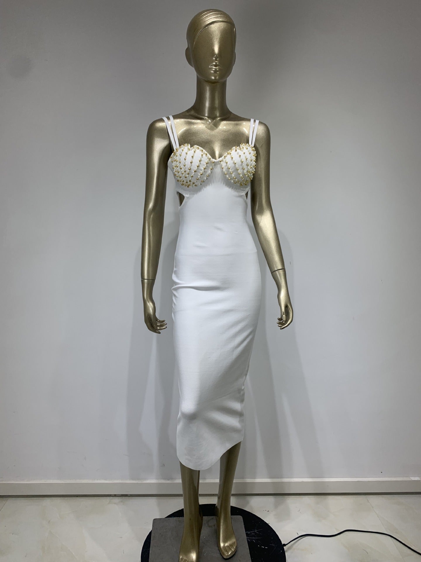 Bandage dress European and American sexy diamond chain halter skirt party party dress