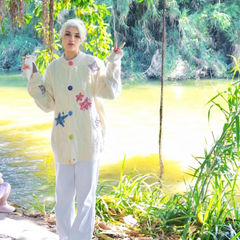 Bunter Cardigan mit Pentagrammen