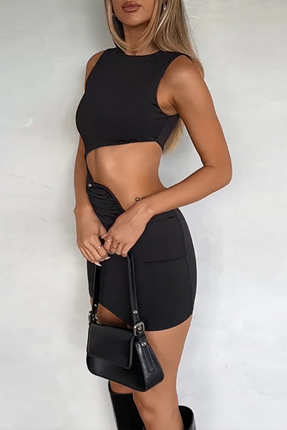 Round Neck Sleeveless Cutout Bodycon Mini Dresses - Black