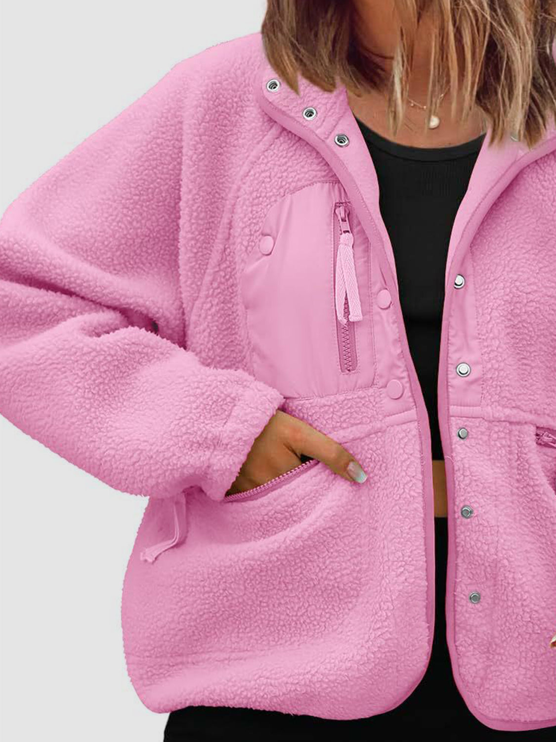 Sherpa-Jacke mit Druckknöpfen und Taschen