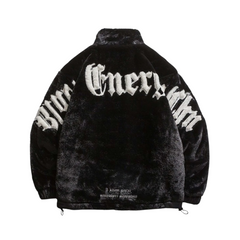 Chaqueta con letras bordadas