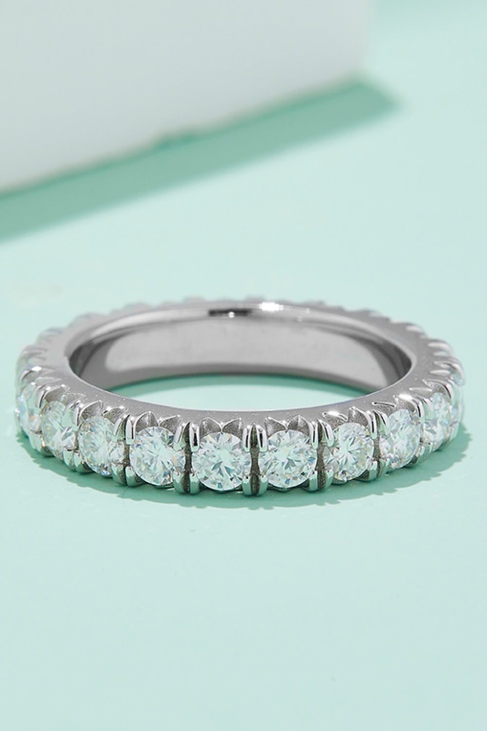 Adored 2,3 Karat Moissanit 925 Sterling Silber Eternity Ring