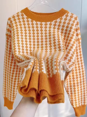 Orange sweater in fall and winter with chic high-end design